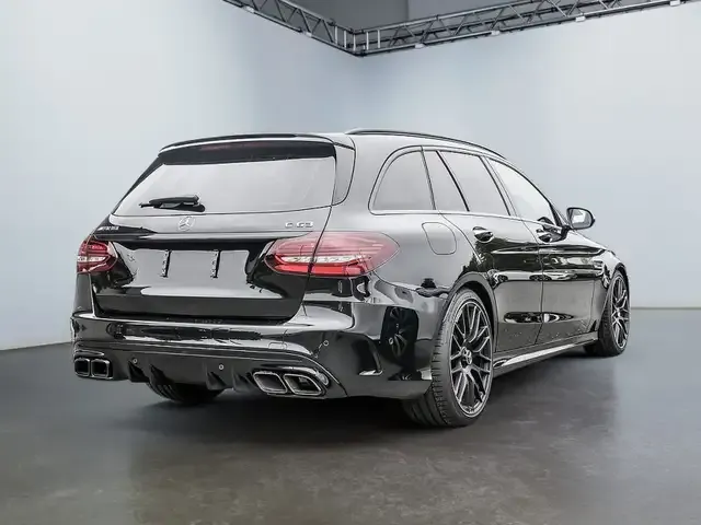 Mercedes-Benz C 63 AMG