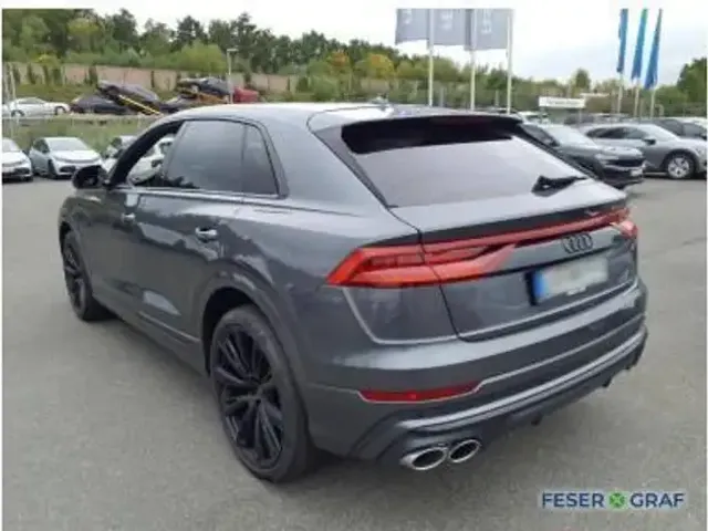 Audi SQ8
