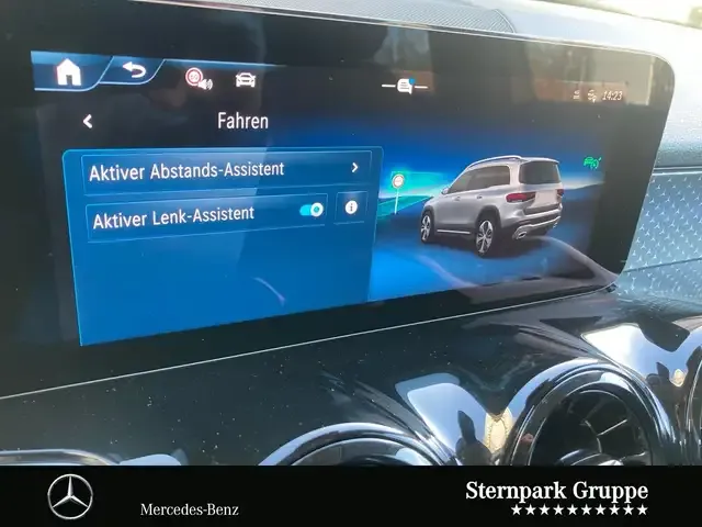 Mercedes-Benz GLB 200