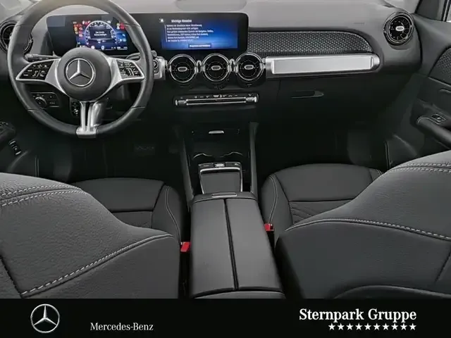 Mercedes-Benz GLB 200