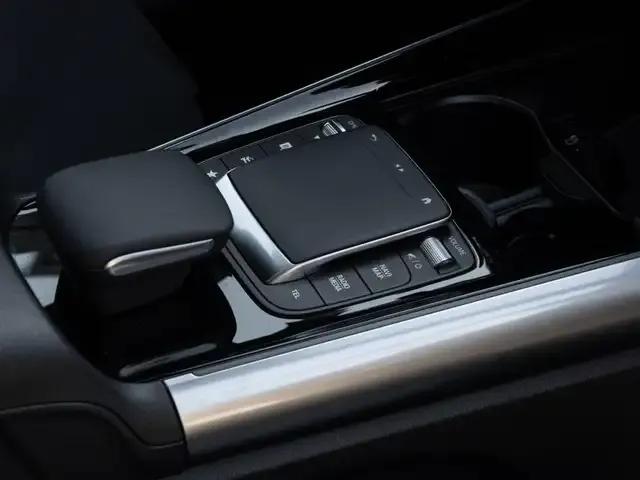 Mercedes-Benz EQA 350