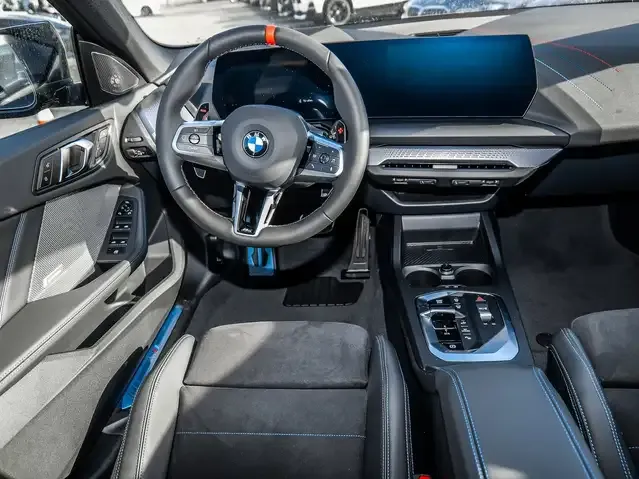 BMW 235