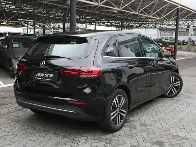 Mercedes-Benz B 250