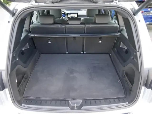 Mercedes-Benz EQB 300