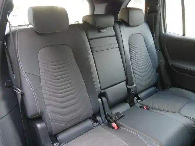 Mercedes-Benz EQB 300