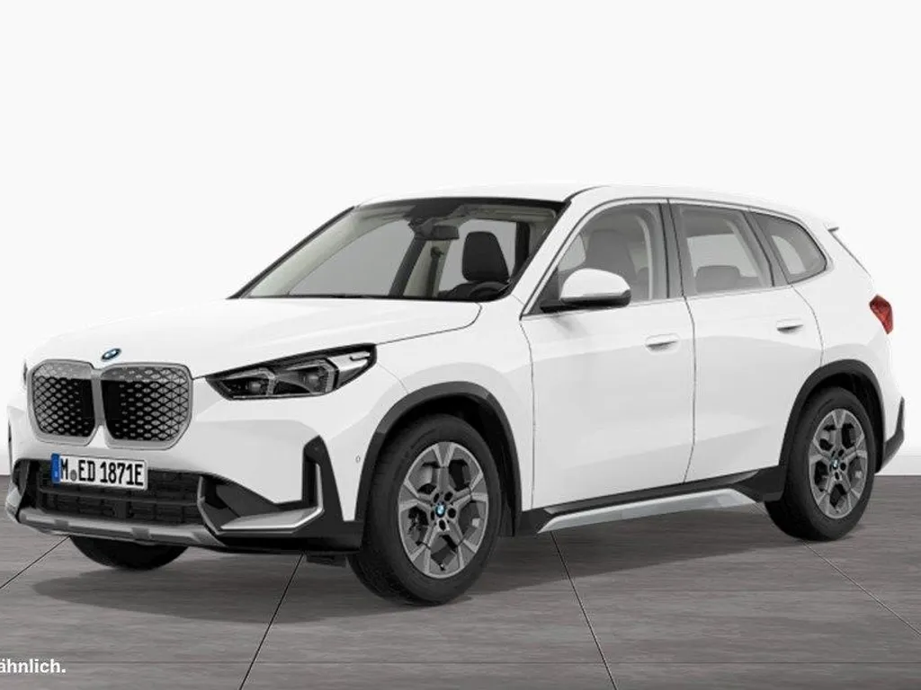 BMW iX1