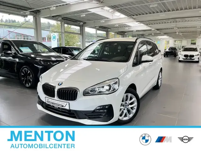 BMW 218