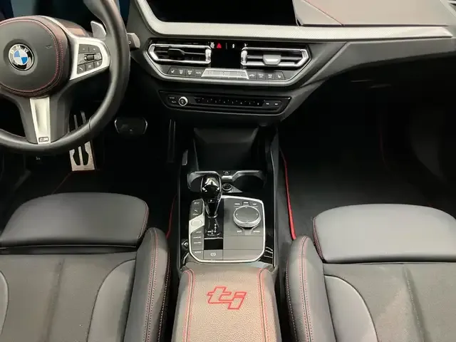 BMW 128