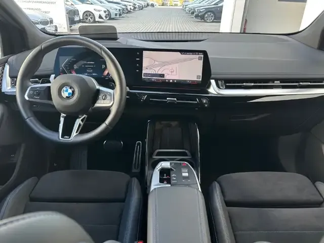 BMW 218