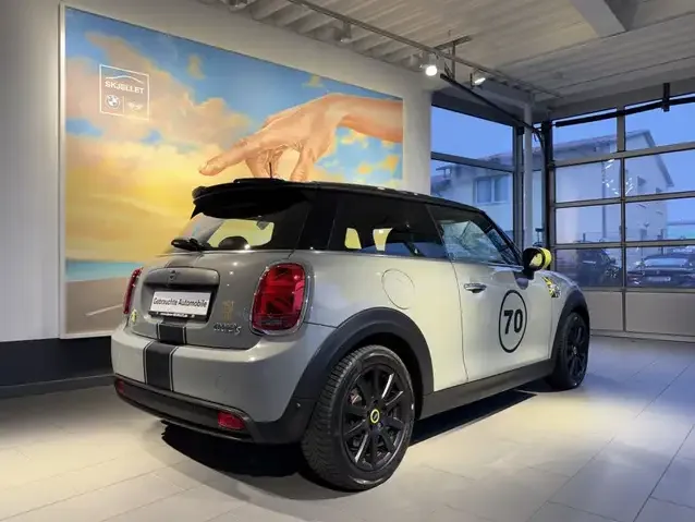 MINI Cooper SE