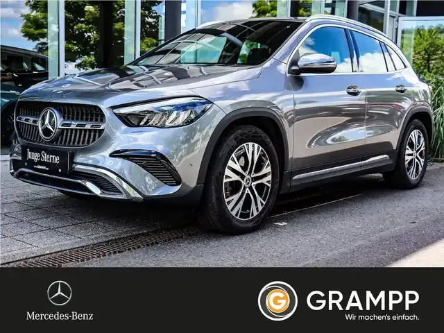 Mercedes-Benz GLA 180