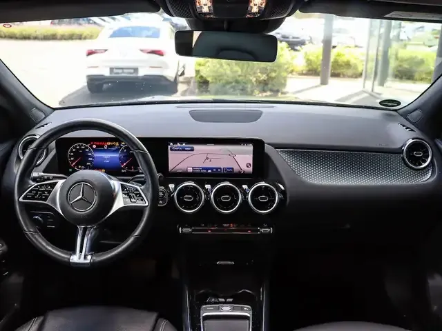 Mercedes-Benz GLA 180