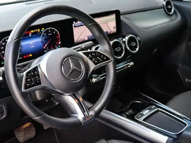 Mercedes-Benz GLA 180