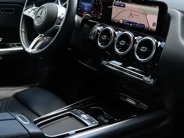 Mercedes-Benz GLA 180