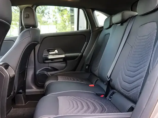 Mercedes-Benz GLA 180