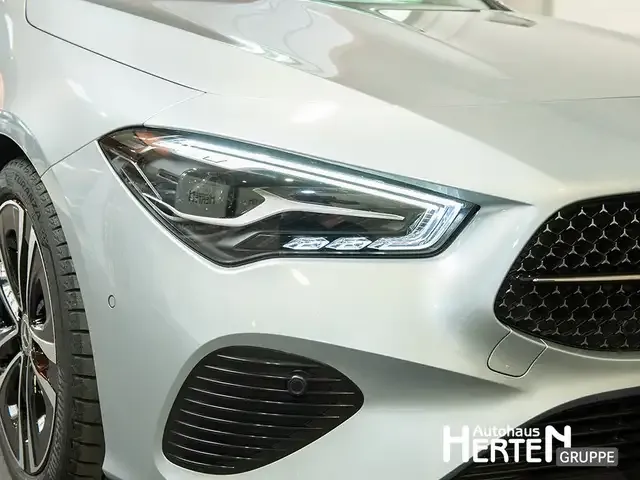 Mercedes-Benz CLA 180