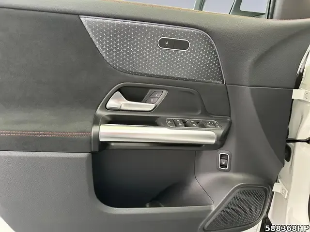 Mercedes-Benz EQA 300