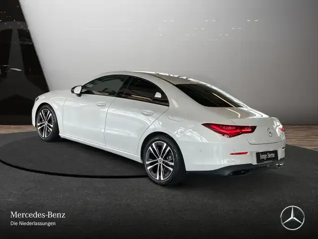 Mercedes-Benz CLA 180