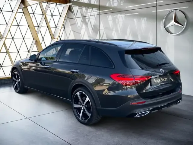Mercedes-Benz C 220