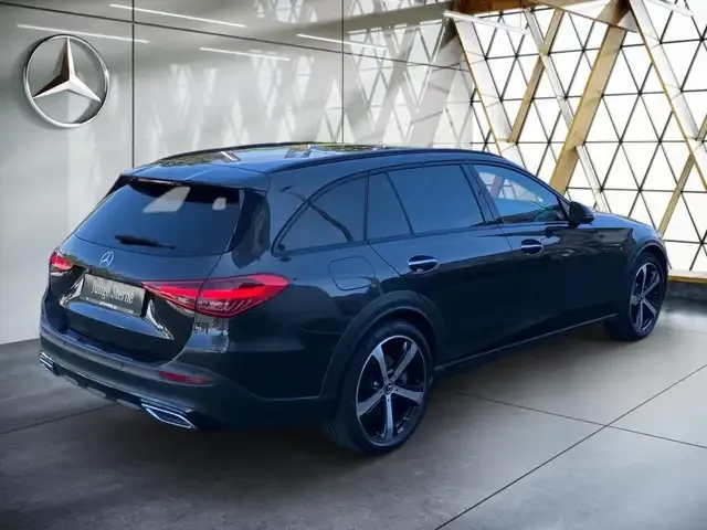 Mercedes-Benz C 220
