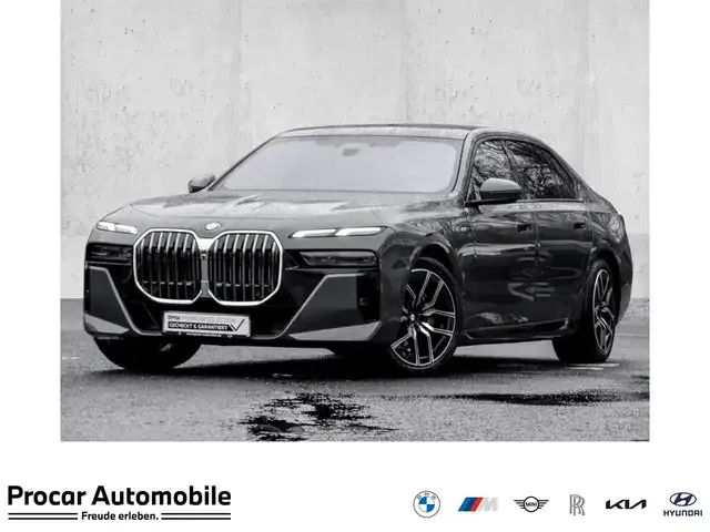 BMW 740