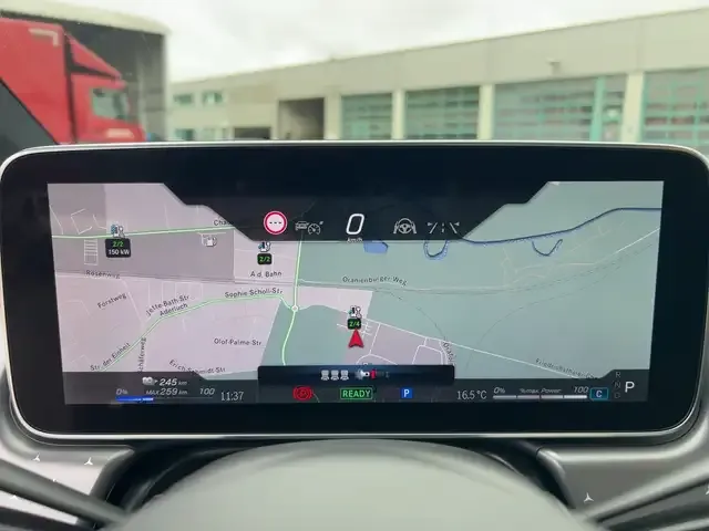 Mercedes-Benz EQS