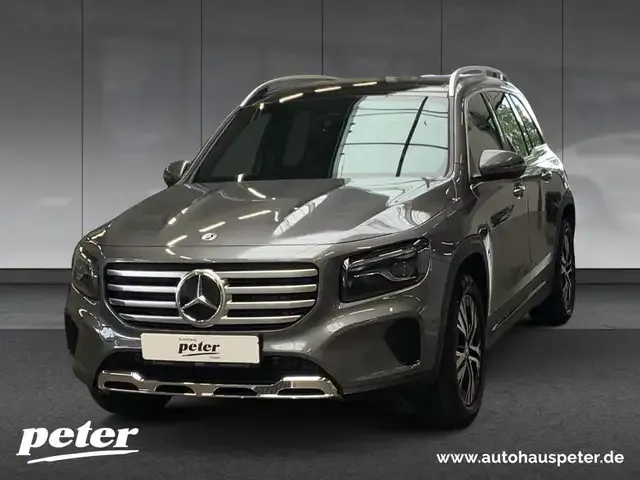 Mercedes-Benz GLB 220