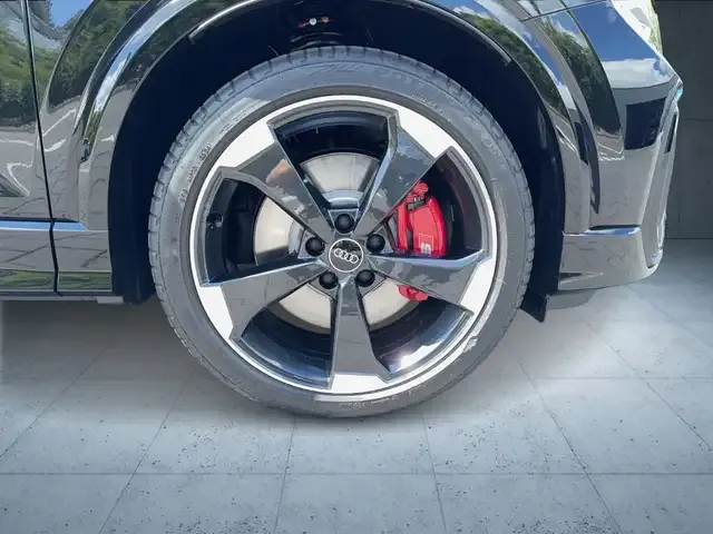 Audi SQ2