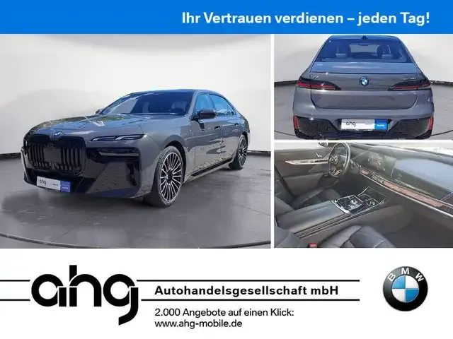 BMW i7