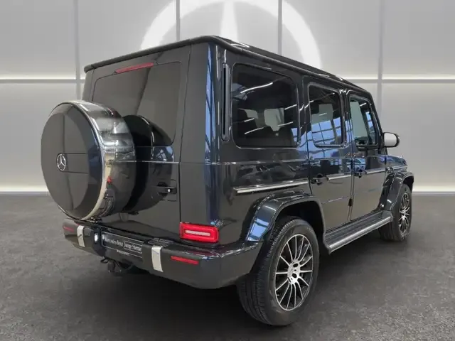 Mercedes-Benz G 400