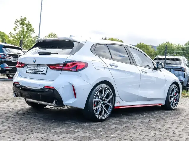 BMW 128