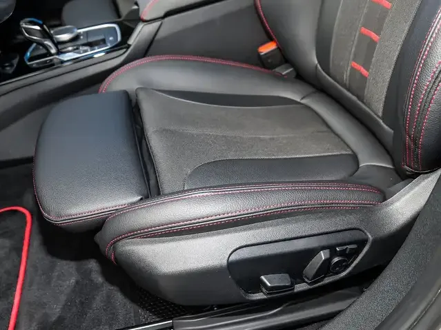 BMW 128