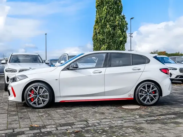 BMW 128