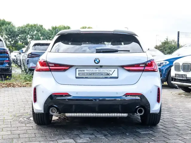 BMW 128
