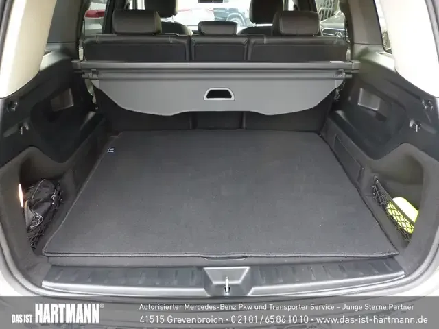 Mercedes-Benz GLB 180