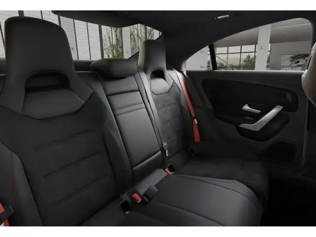 Mercedes-Benz CLA 35 AMG