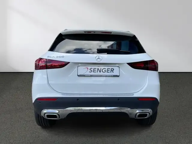 Mercedes-Benz GLA 200