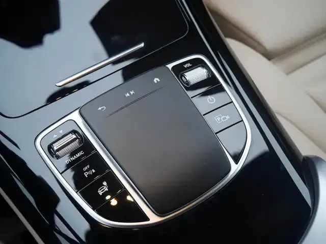 Mercedes-Benz EQC 400