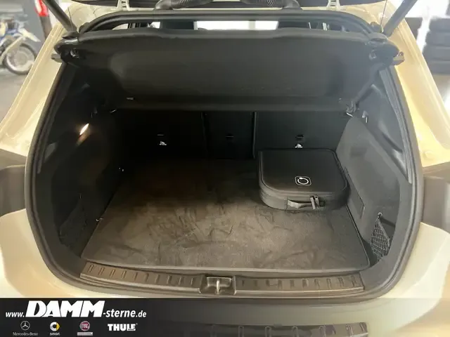 Mercedes-Benz EQA 300