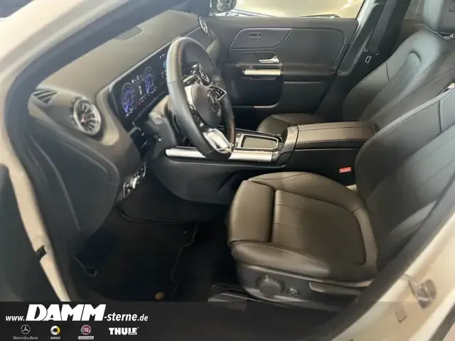 Mercedes-Benz EQA 300