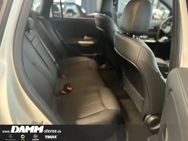 Mercedes-Benz EQA 300