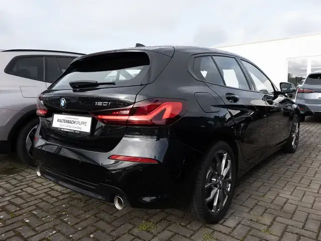 BMW 120