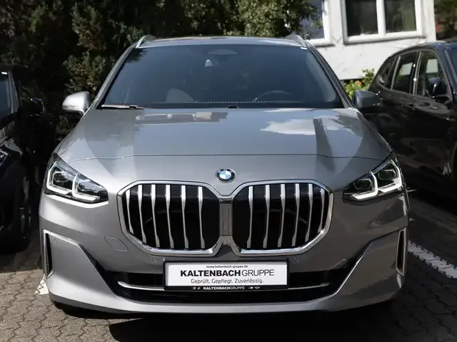 BMW 220