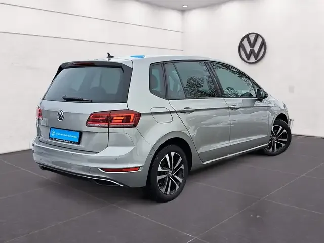 Volkswagen Golf Sportsvan