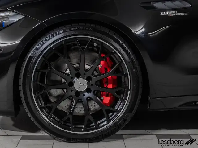 Mercedes-Benz C 63 AMG