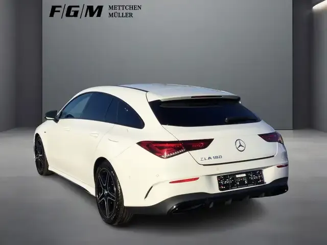 Mercedes-Benz CLA 180