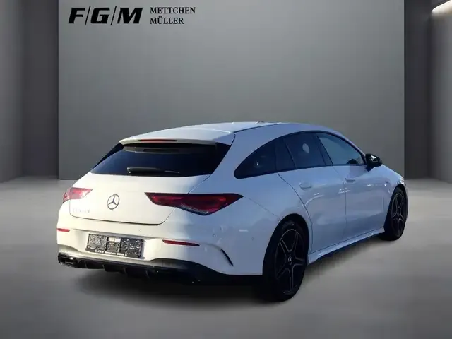 Mercedes-Benz CLA 180