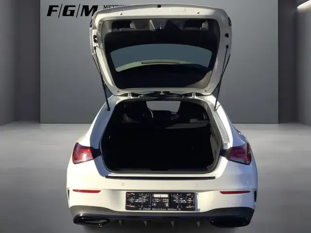 Mercedes-Benz CLA 180