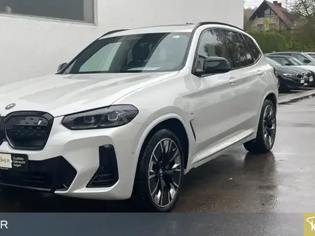 BMW iX3