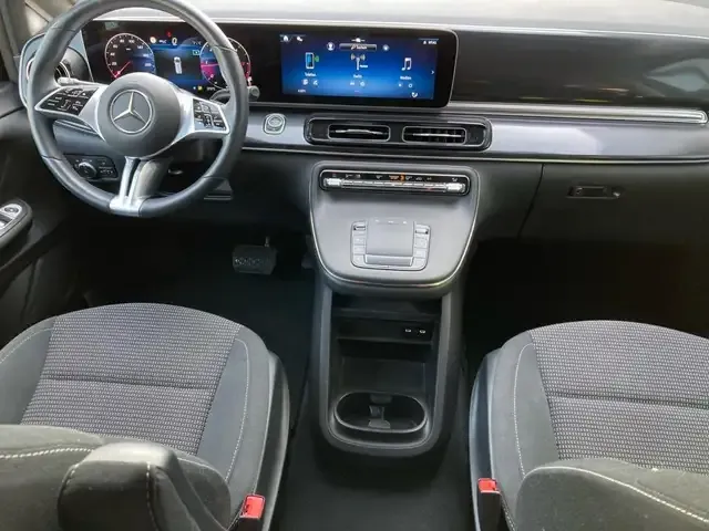 Mercedes-Benz V 220